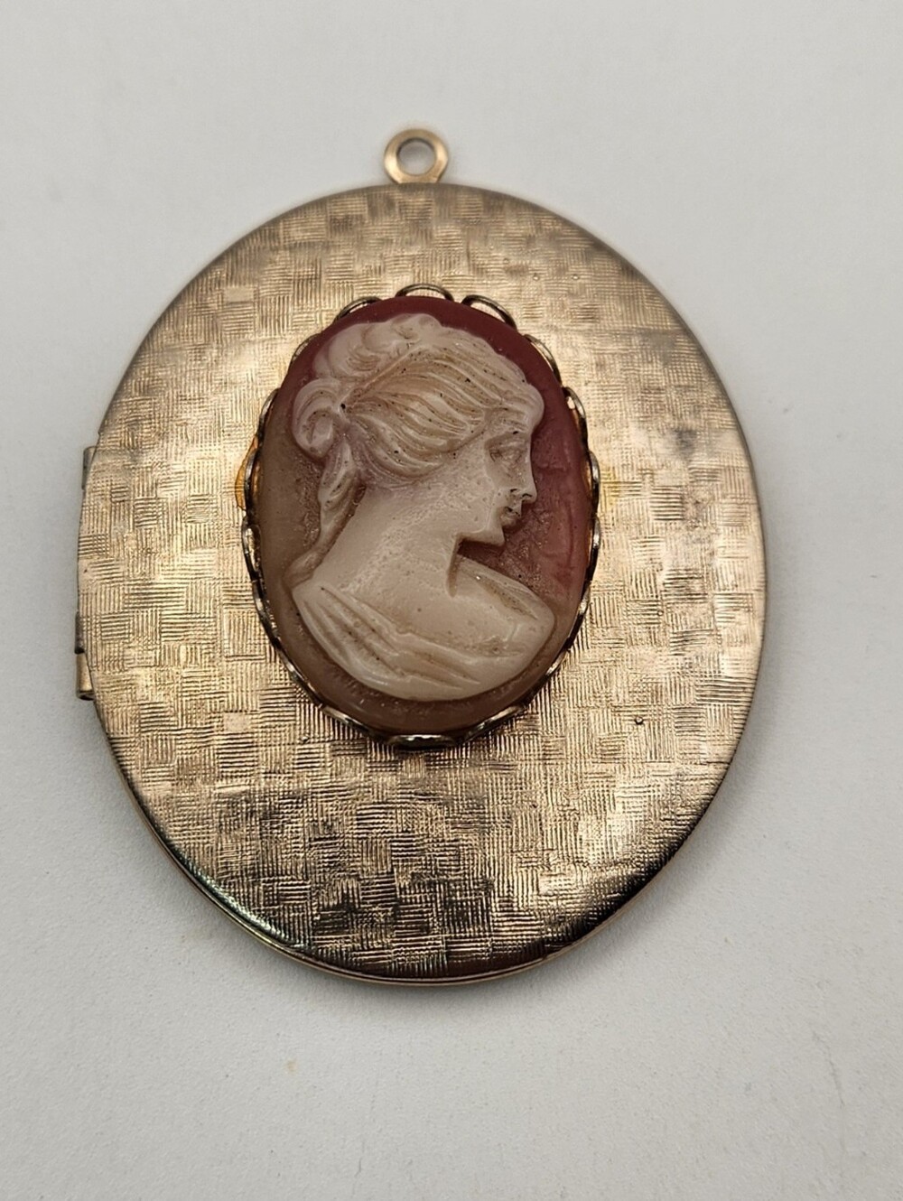 Vintage Cameo Locket Gold Tone Pendant
